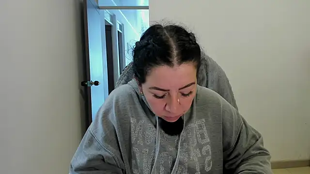 Snapshot of Im_coco chatting on 05-27-26, 01:07 Im coco online show from 05-27-26, 01:07