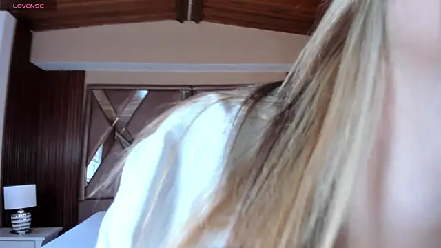 IsabellaaJoness online show from 01-16-26, 11:47