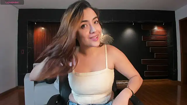 IsabellaaJoness online show from 10-04-25, 11:12