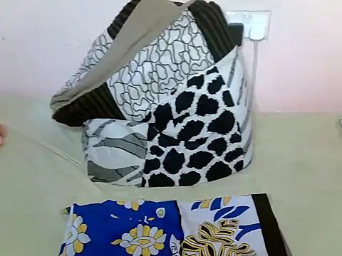 sweet rozie online show from 10-16-25, 05:05