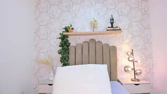 Roma  love online show from 11-08-25, 12:31