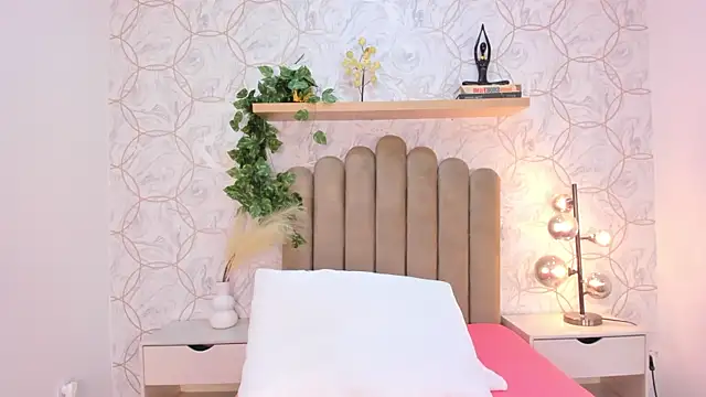 Roma  love online show from 11-24-25, 12:27