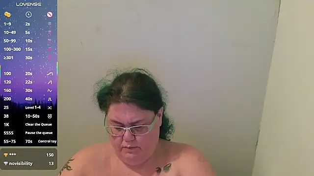 Snapshot of EmberCum chatting on 10-12-25, 09:32 EmberCum online show from 10-12-25, 09:32
