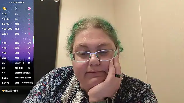 Snapshot of EmberCum chatting on 09-10-25, 03:05 EmberCum online show from 09-10-25, 03:05