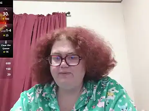 Snapshot of EmberCum chatting on 02-17-25, 10:40 EmberCum online show from 02-17-25, 10:40
