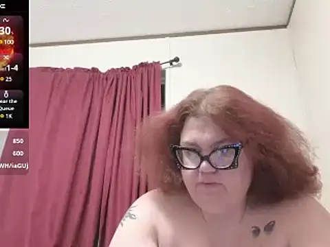 Snapshot of EmberCum chatting on 03-09-25, 11:03 EmberCum online show from 03-09-25, 11:03