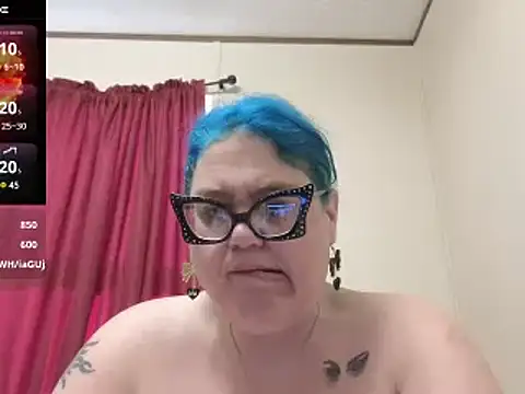 Snapshot of EmberCum chatting on 03-12-25, 12:04 EmberCum online show from 03-12-25, 12:04