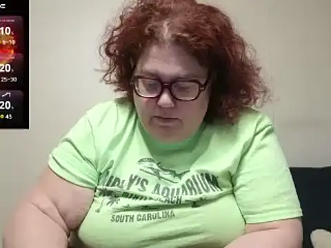 Snapshot of EmberCum chatting on 02-24-25, 10:37 EmberCum online show from 02-24-25, 10:37