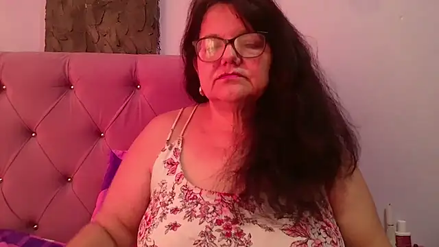 kassandra02 online show from 06-01-26, 12:38