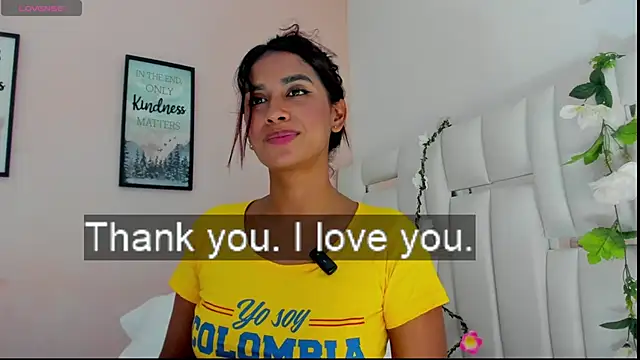Snapshot of Vivi_bless chatting on 07-07-26, 04:21 Vivi bless online show from 07-07-26, 04:21