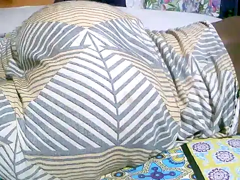 Snapshot of Babyjuliana_ chatting on 03-10-26, 07:12 Babyjuliana online show from 03-10-26, 07:12