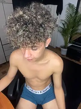 Snapshot of DavidfullOFlove chatting on 10-11-25, 11:50 DavidfullOFlove online show from 10-11-25, 11:50