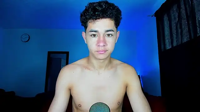 Snapshot of DavidfullOFlove chatting on 03-02-25, 04:14 DavidfullOFlove online show from 03-02-25, 04:14