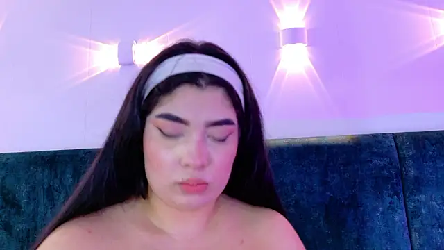 AgathaLynx online show from 02-05-26, 10:44