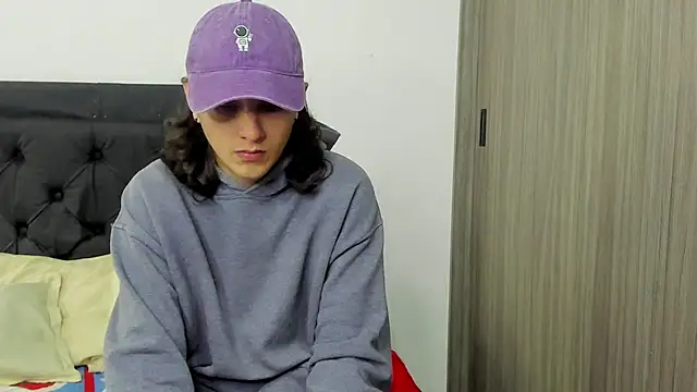 alex connorr online show from 01-06-25, 05:16