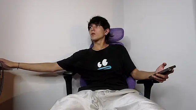 alex connorr online show from 12-18-25, 11:30