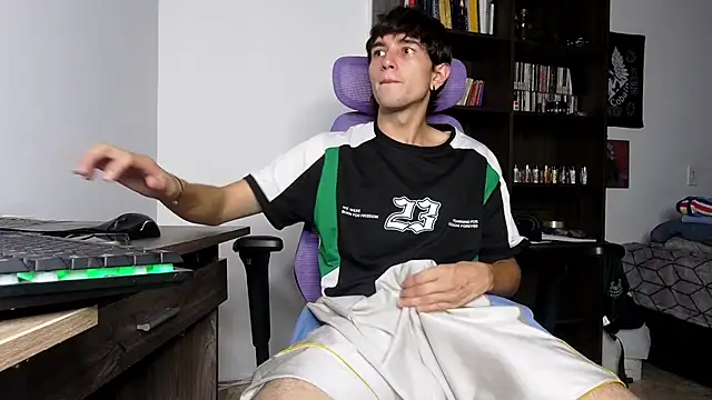 alex connorr online show from 11-08-25, 10:57