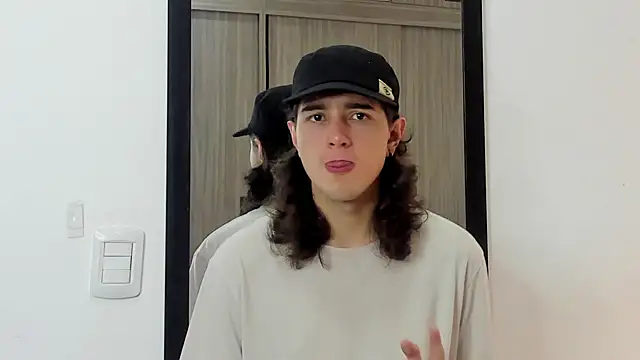 alex connorr online show from 02-03-25, 05:14