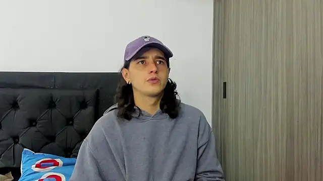 alex connorr online show from 01-04-25, 05:26