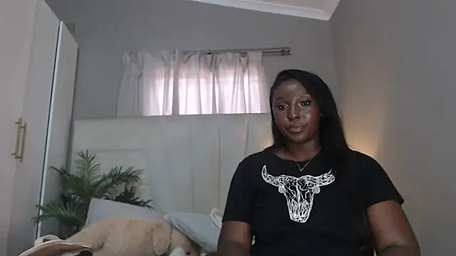 naughtyblackdolie online show from 04-15-26, 11:05