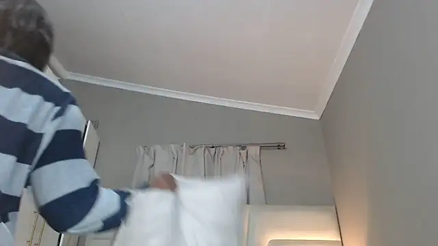 naughtyblackdolie online show from 09-26-25, 01:45