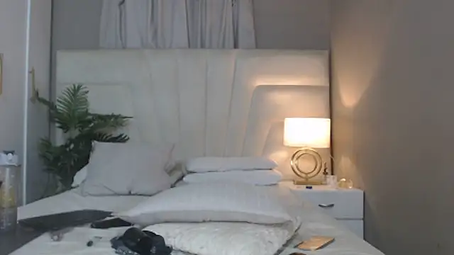 naughtyblackdolie online show from 11-29-25, 07:47