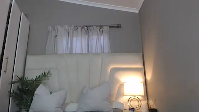 naughtyblackdolie online show from 05-07-26, 12:19
