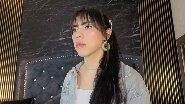 diosagolden online show from 11-14-25, 08:23