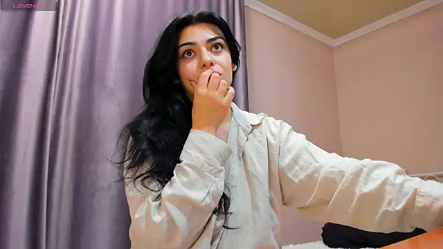 Snapshot of _cleopattra_ chatting on 12-05-24, 04:17 cleopattra online show from 12-05-24, 04:17