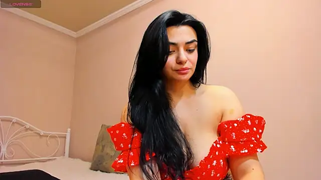 Snapshot of _cleopattra_ chatting on 12-17-24, 07:48 cleopattra online show from 12-17-24, 07:48