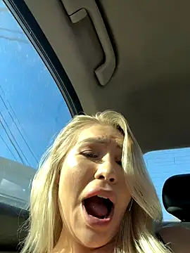 DreamPussyy online show from 10-25-25, 05:39