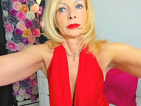 CrystalHotty online show from 03-12-26, 04:22