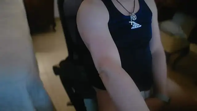 Snapshot of slzypvtpig chatting on 01-17-26, 11:25 slzypvtpig online show from 01-17-26, 11:25