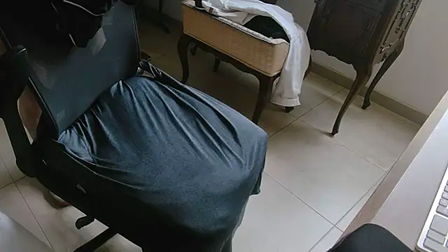 Snapshot of slzypvtpig chatting on 02-03-26, 10:59 slzypvtpig online show from 02-03-26, 10:59