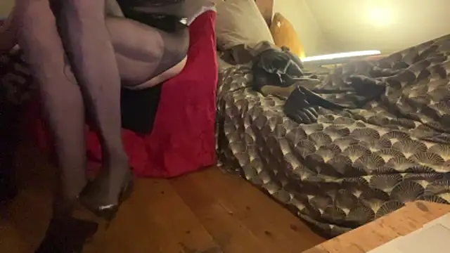 alexheels boots online show from 11-06-25, 04:33