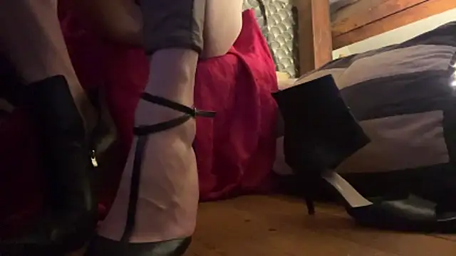 alexheels boots online show from 11-05-25, 04:59