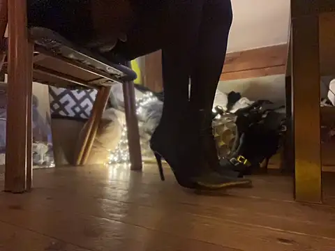 alexheels boots online show from 03-12-26, 03:34