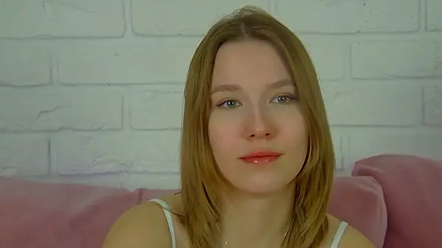 LiliLinn online show from 02-06-26, 05:03