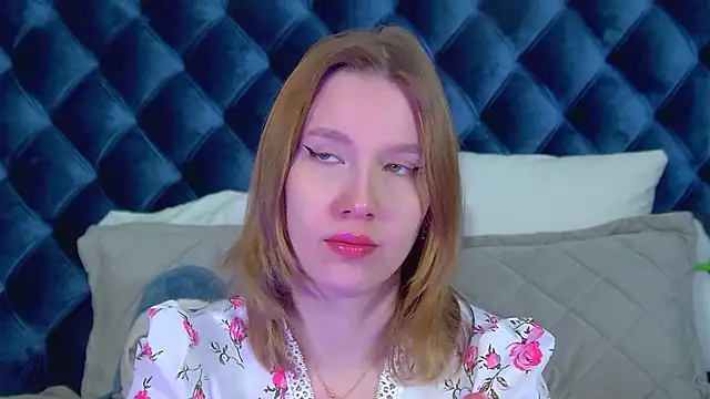 LiliLinn online show from 02-21-26, 04:58