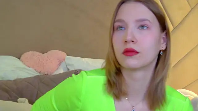 LiliLinn online show from 03-07-26, 05:47