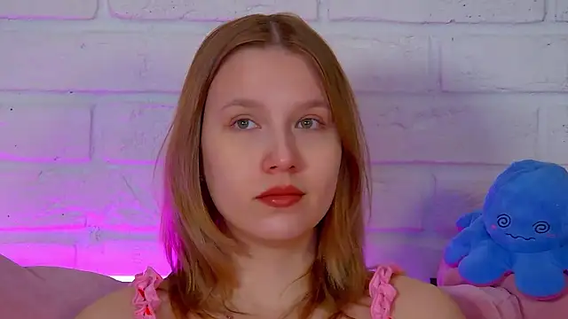 LiliLinn online show from 05-16-26, 04:22