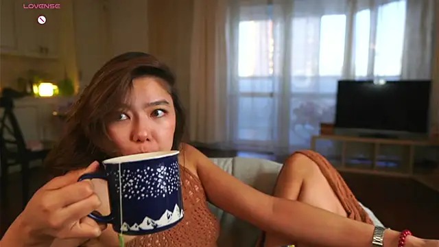 Snapshot of EmmaFisherf chatting on 04-15-26, 01:33 EmmaFisherf online show from 04-15-26, 01:33