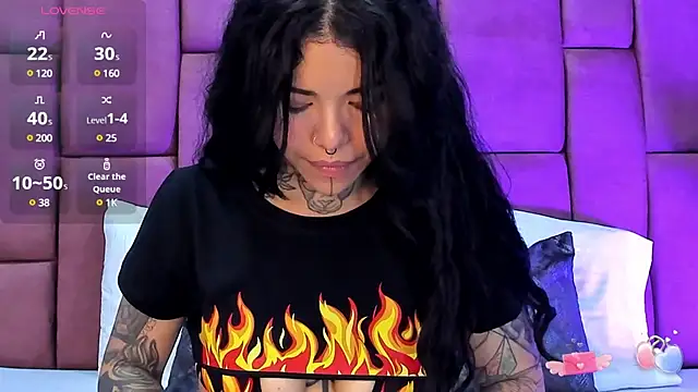 NinaInk online show from 03-20-25, 05:58