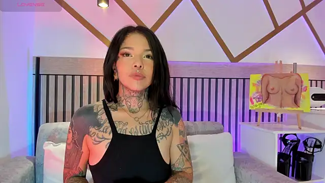 Snapshot of NinaInk chatting on 03-20-26, 04:19 NinaInk online show from 03-20-26, 04:19