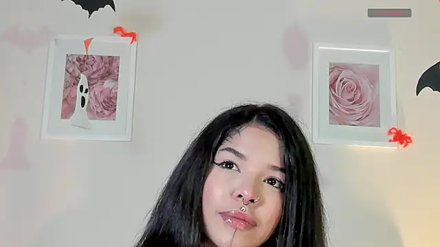 NinaInk online show from 10-21-25, 02:05