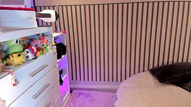 Snapshot of NinaInk chatting on 02-07-26, 10:45 NinaInk online show from 02-07-26, 10:45