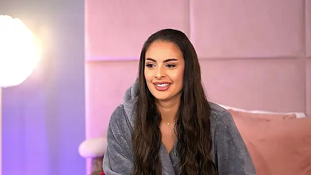 AlmaLuv online show from 01-12-26, 04:52