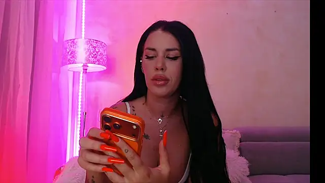 Snapshot of LaylaCruzRose chatting on 07-01-26, 06:25 LaylaCruzRose online show from 07-01-26, 06:25