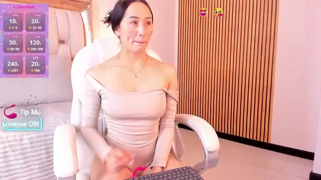 hazel ross tcw online show from 10-09-25, 01:44