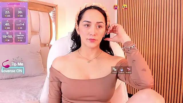 hazel ross tcw online show from 10-28-25, 01:21